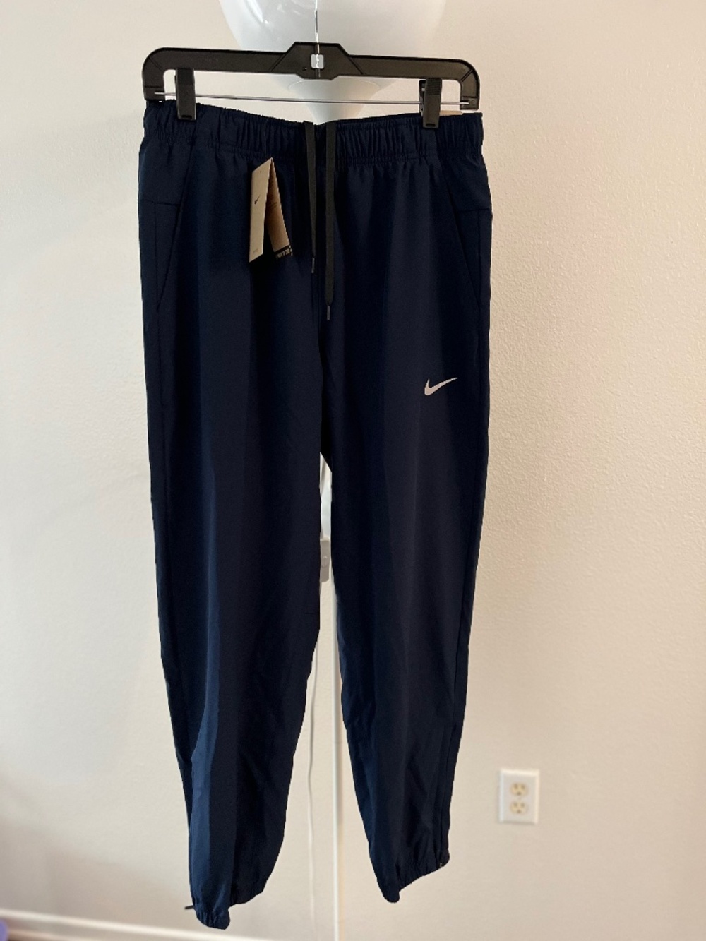 Nike Men's Dri-FIT Tapered Versatile Pants, Size L, Blue, FB7497-451 NWT!